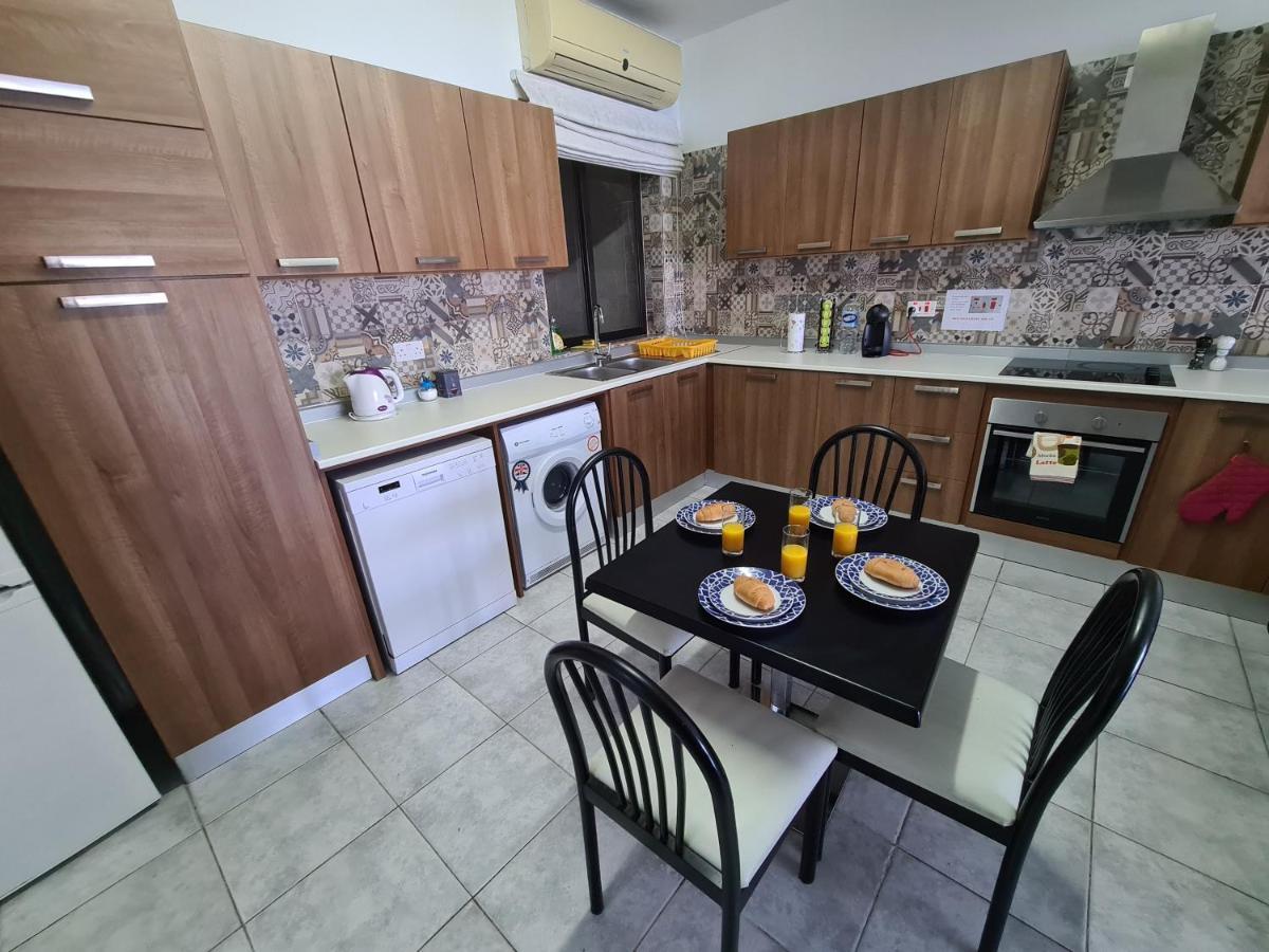 Spacious Seafront Apt Next To Sliema-Valeta Ferry Kültér fotó